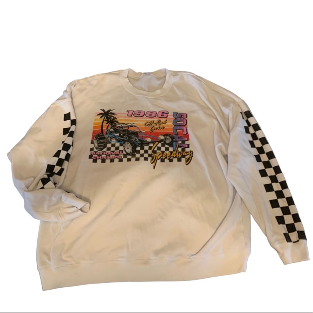 Super soft oversized sweatshirt!